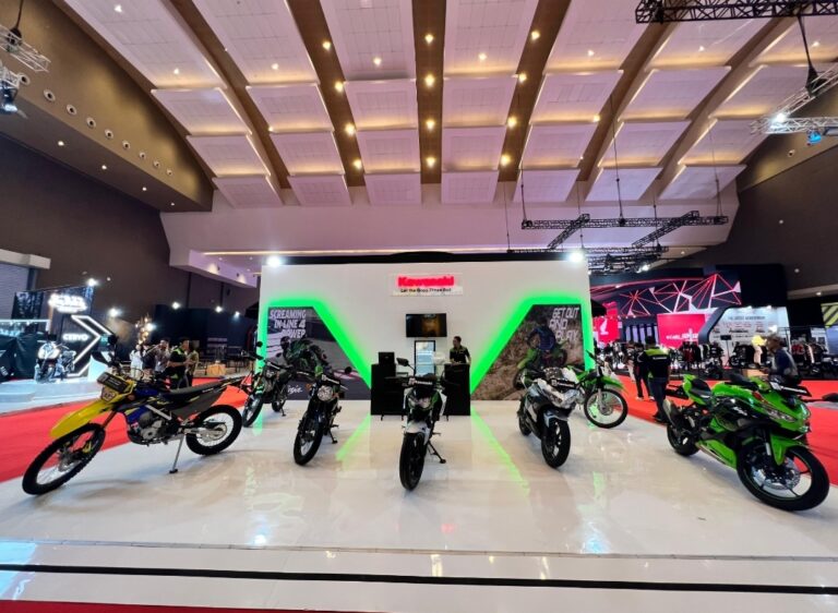 Kawasaki Bawa Ninja ZX 25R Dan Promo Menarik Di IIMS 2024 Apakabar Co Id