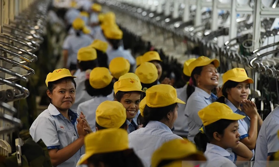 Celios: Perlindungan Jamsos Penting bagi Pekerja Industri Padat Karya