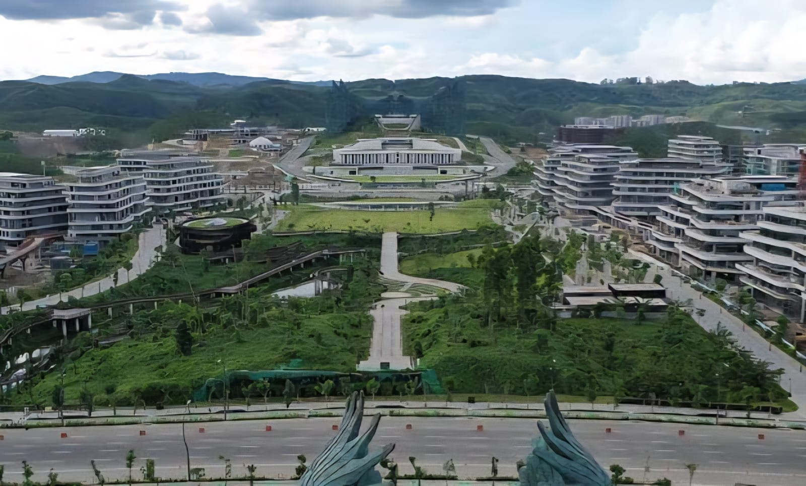 Media Asing Sentil 'Ghost City', DPR Minta OIKN Buka Suara