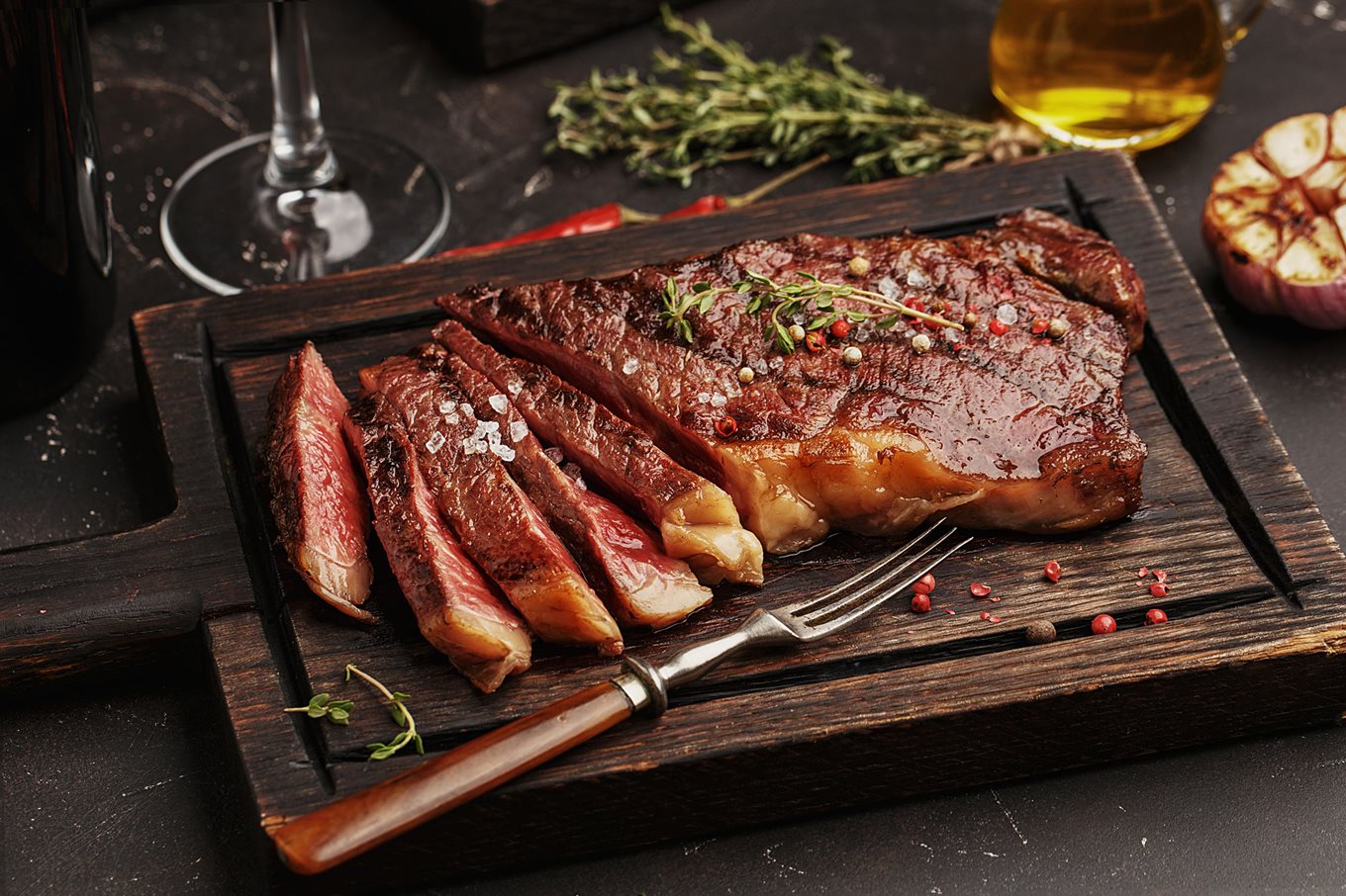 Jangan Cuci Daging Merah Sebelum Dimasak, Ini Alasannya