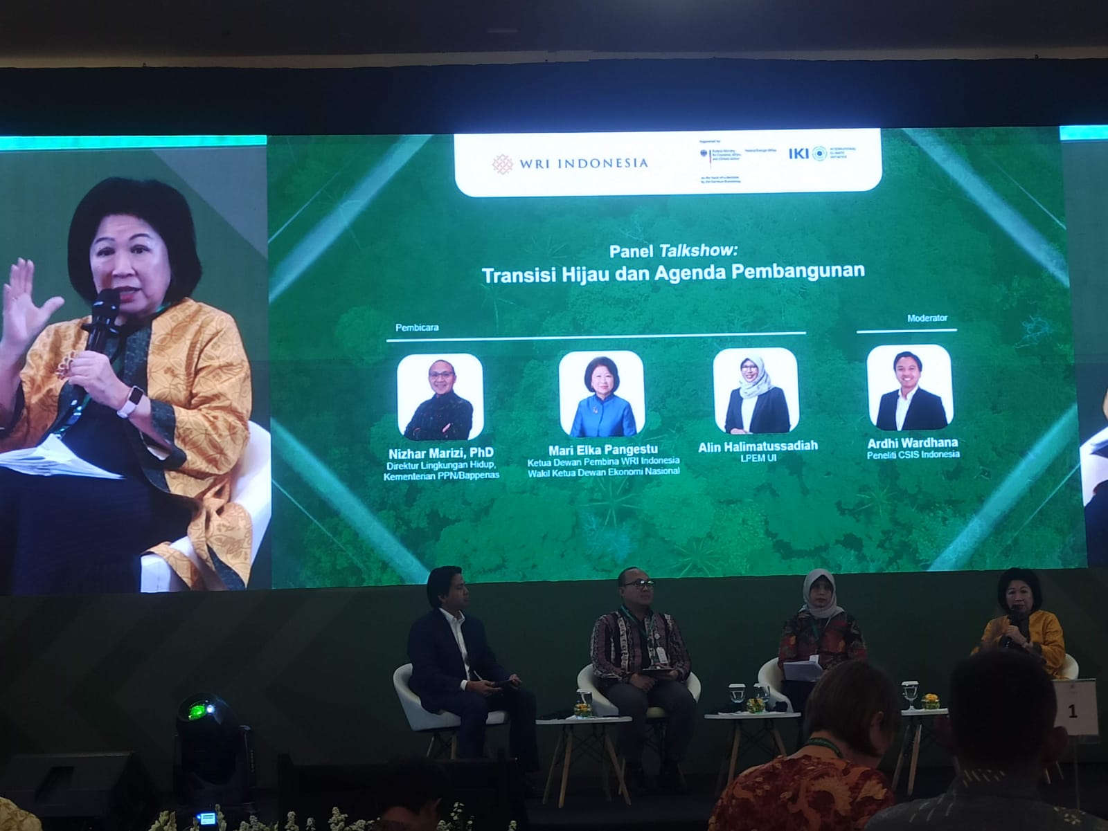 Siasat Menyeimbangkan Dekarbonisasi dengan Pertumbuhan Ekonomi