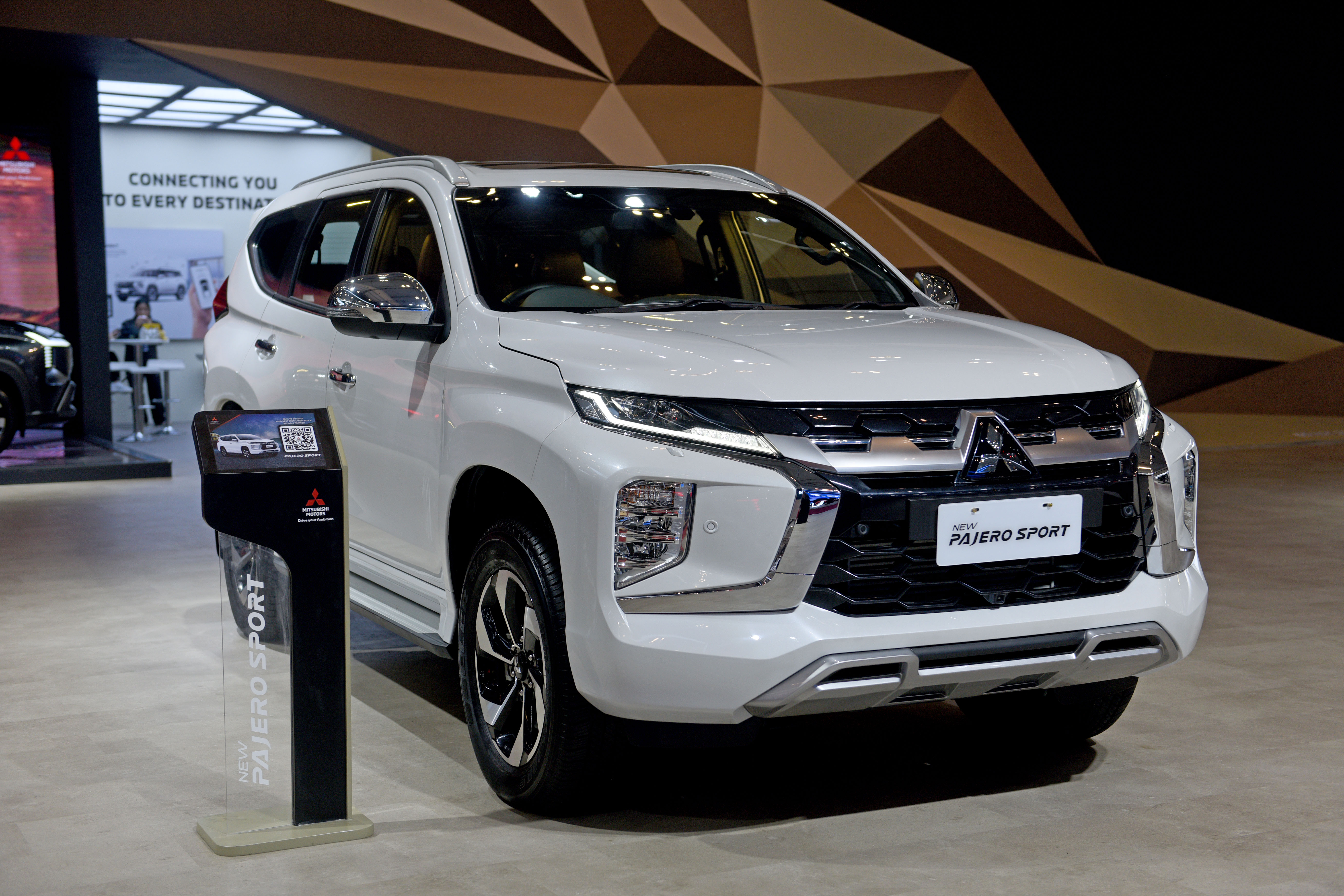 Mitsubishi New Pajero Sport: SUV Tangguh yang Siap Menjelajah Berbagai Medan