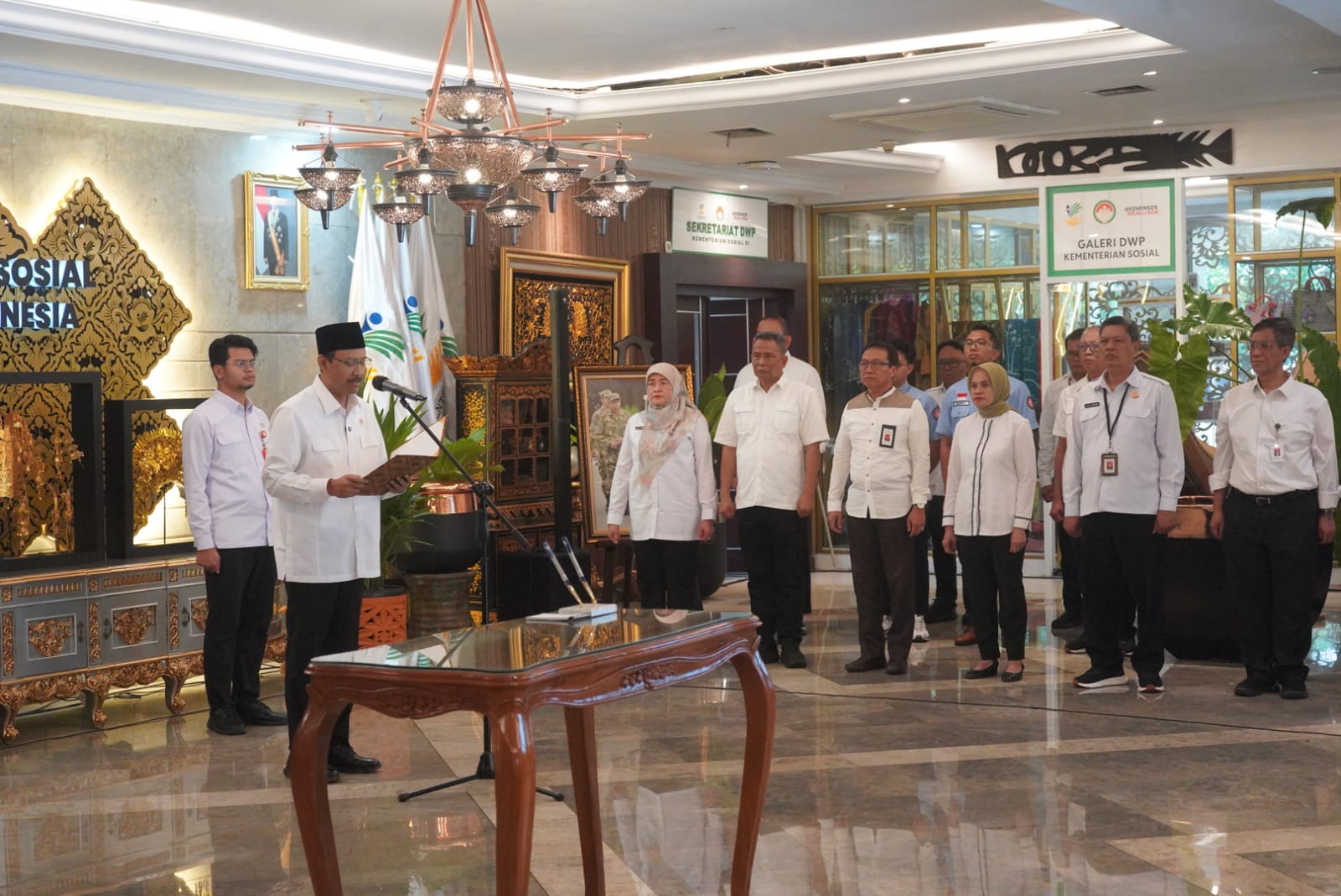 Mensos Lantik 860 Guru Sekolah Rakyat, Perkuat Layanan Pendidikan bagi Kelompok Rentan