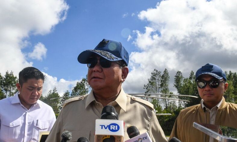 Prabowo Minta Pemda Selalu Siap Hadapi Perubahan Iklim