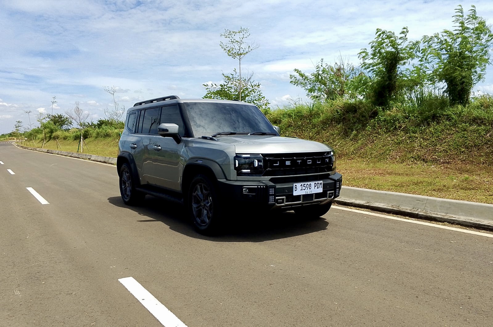 First Impression Jetour T2: SUV Boxy yang Tangguh dan Nyaman di Segala Kondisi
