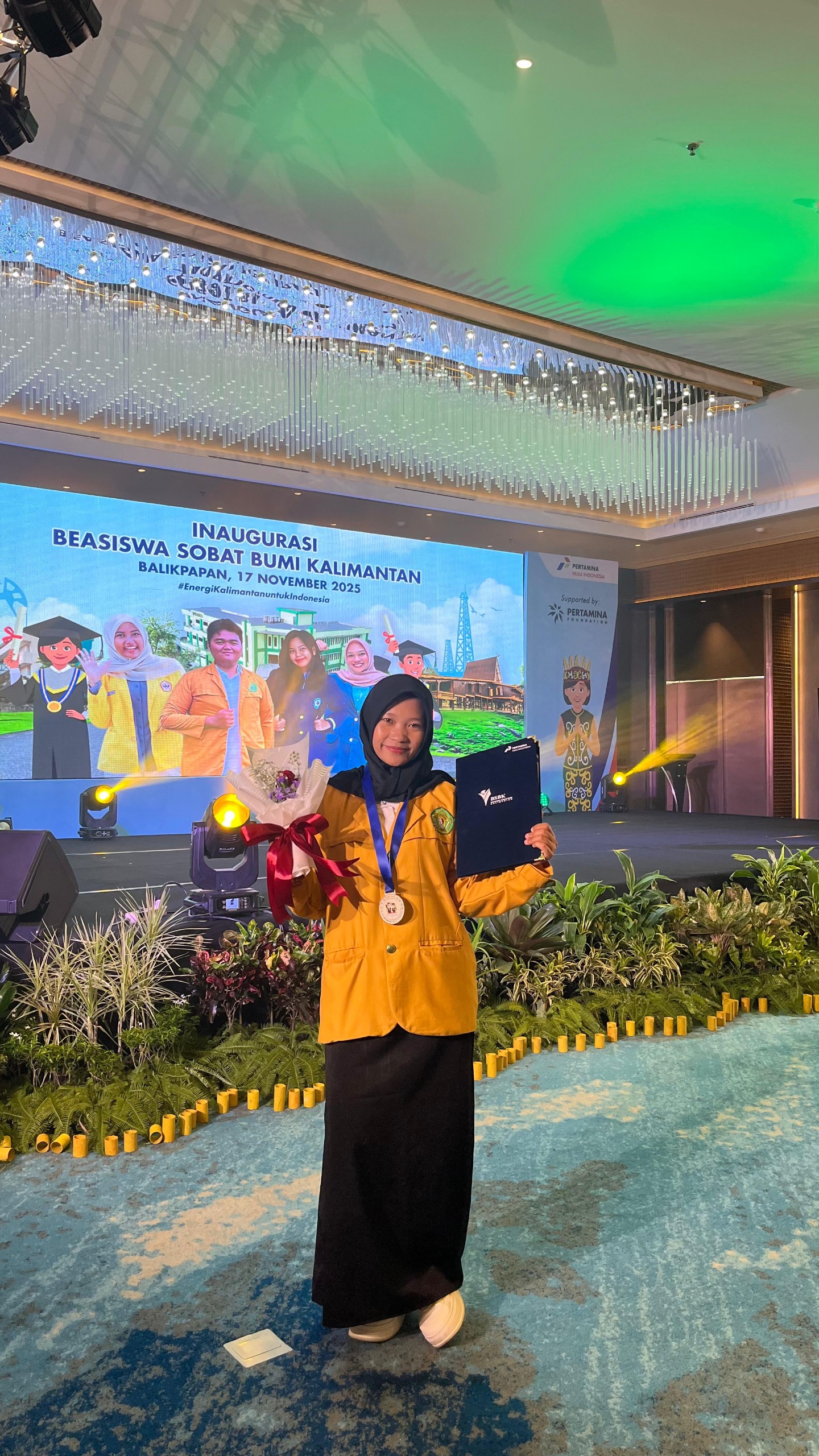 PT Pertamina Hulu Indonesia Dukung Mimpi Besar Revanata, Putri Asal Muara Badak Melalui Beasiswa Sobat Bumi Kalimantan