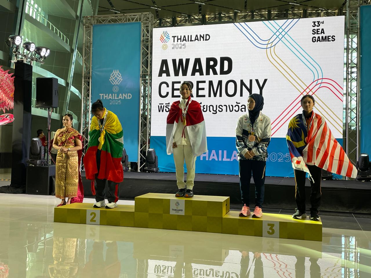 Dua Emas Sanda Antar Indonesia Juara Umum Wushu SEA Games 2025