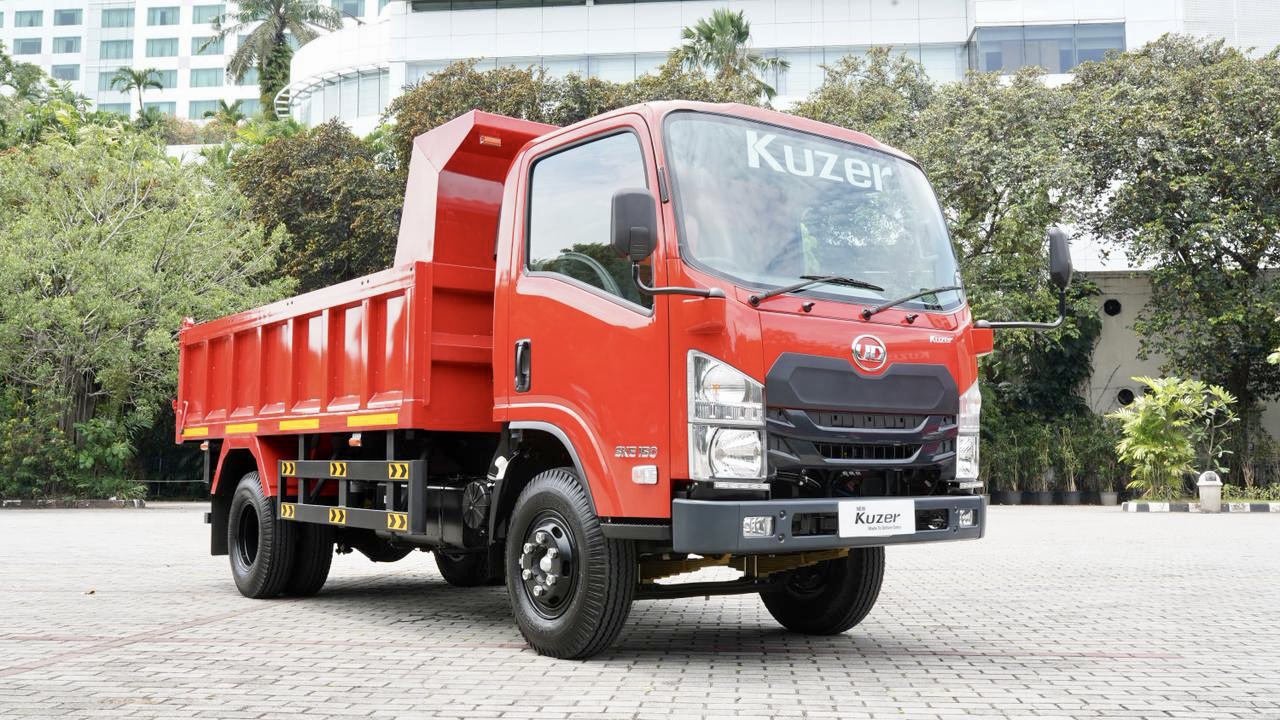 Transformasi UD Trucks di 2025: Dari Keselamatan Pengemudi hingga New Kuzer