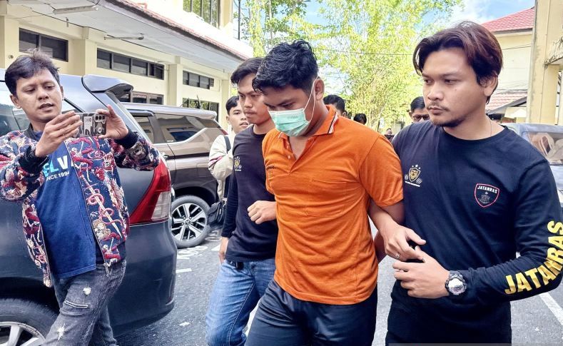 Bripda Polisi Diborgol dalam Kasus Pembunuhan Mahasiswi ULM