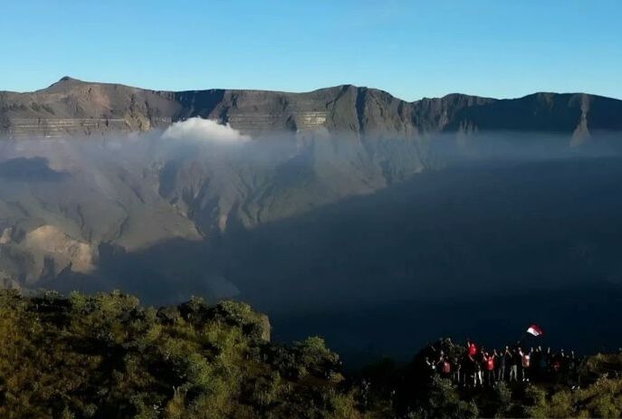 Jalur Pendakian Gunung Tambora Ditutup