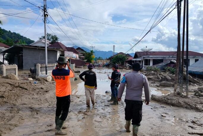 Sambut Tahun Baru, Maninjau Agam Lima Kali Digulung Banjir Bandang