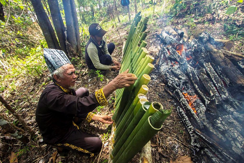 15 Tahun Menanti Pengakuan Sang Penjaga Meratus