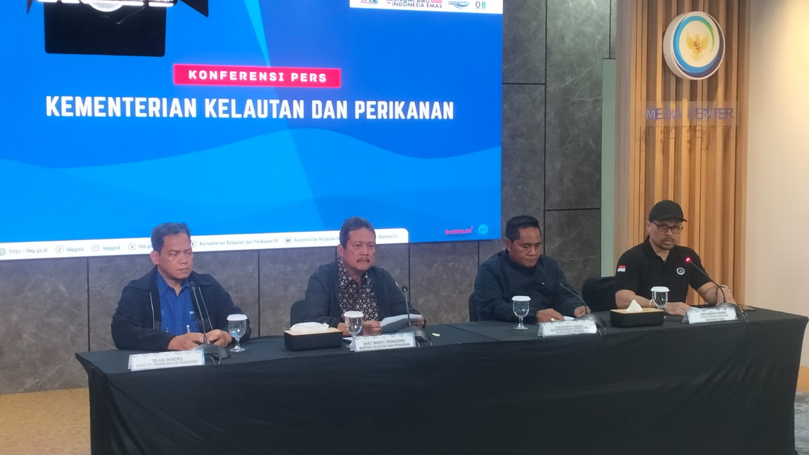 Menteri KKP: Tiga Pegawai Kami Berada di Pesawat ATR yang Hilang Kontak