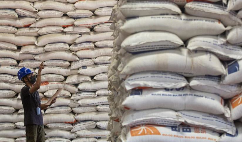 Bulog dan Tahun 'Vivere Pericoloso'