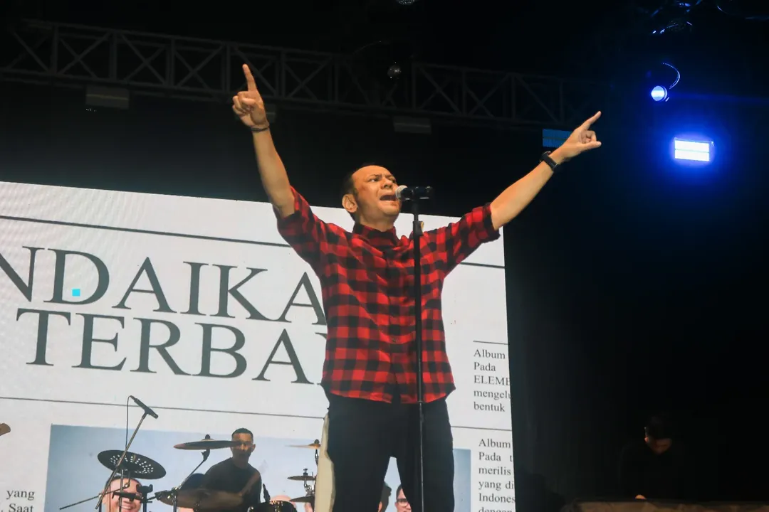 Duka Mendalam Industri Musik Indonesia, Vokalis Element Lucky Widja Tutup Usia