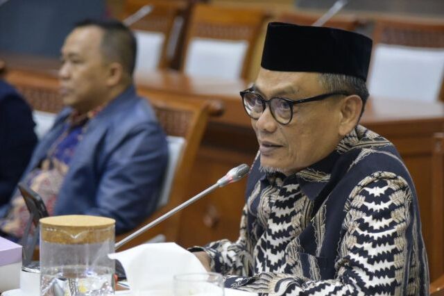 DPR Dorong Perbaikan Bertahap Kesejahteraan Guru Honorer