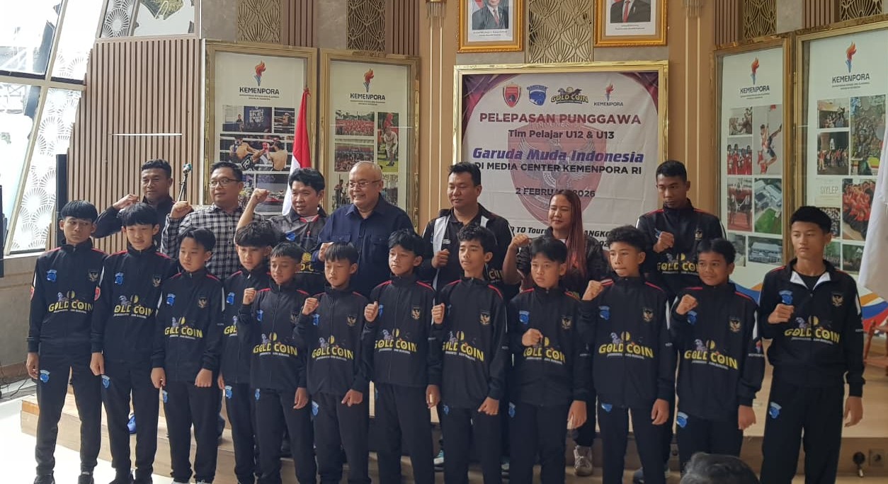 Kemenpora Lepas Tim Pelajar Garuda Muda untuk Turnamen di Thailand