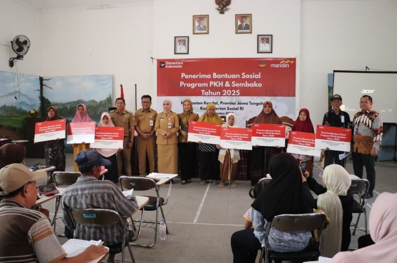 Bank Mandiri Salurkan Bansos Program Sembako dan PKH ke 7,45 Juta KPM Sepanjang 2025