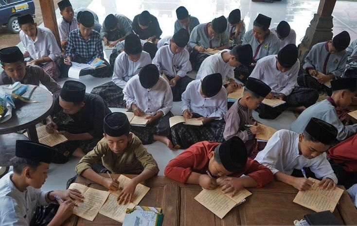 Tantangan Transformasi Pesantren Berbasis Tradisi