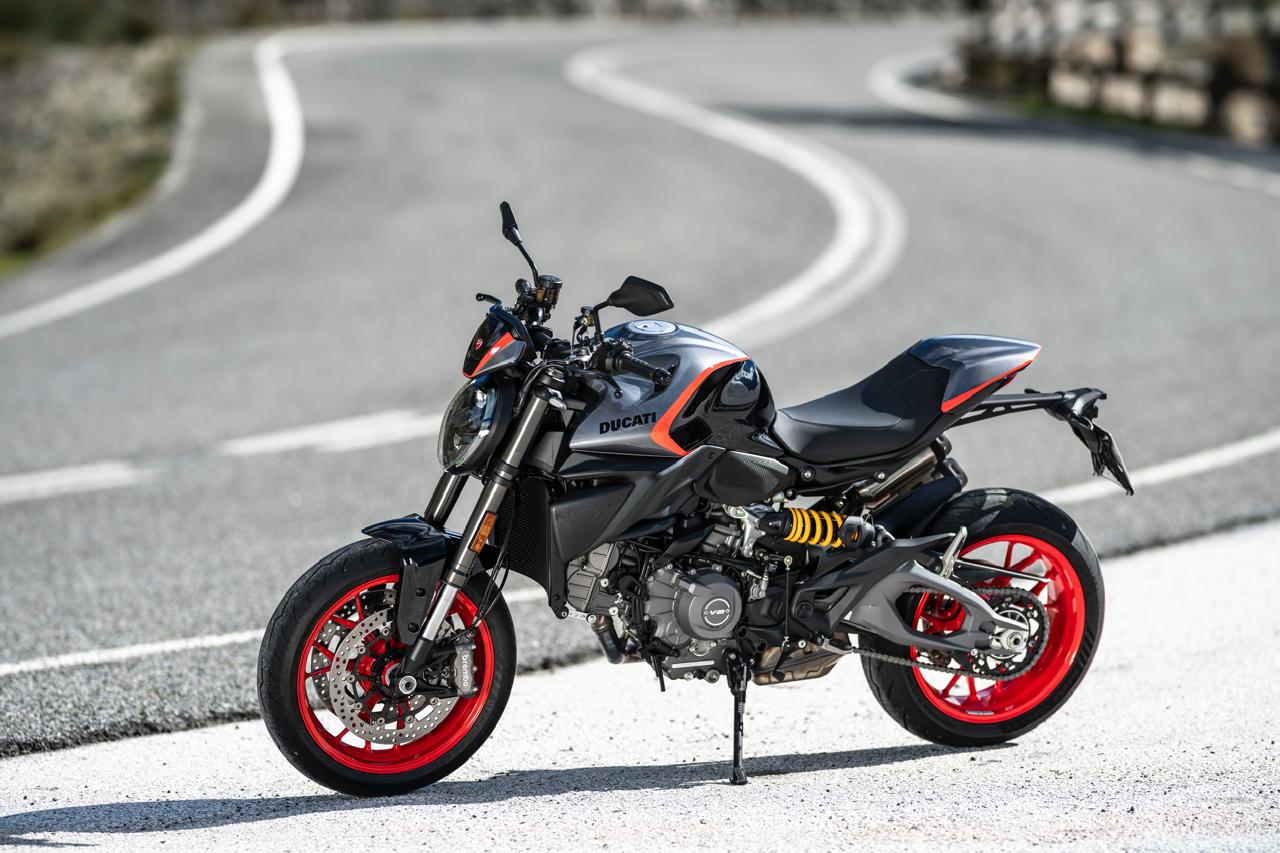 Ducati Monster 2026 Tampil dengan Livery Sport Baru, Makin Sangar dan Fitur Makin Canggih