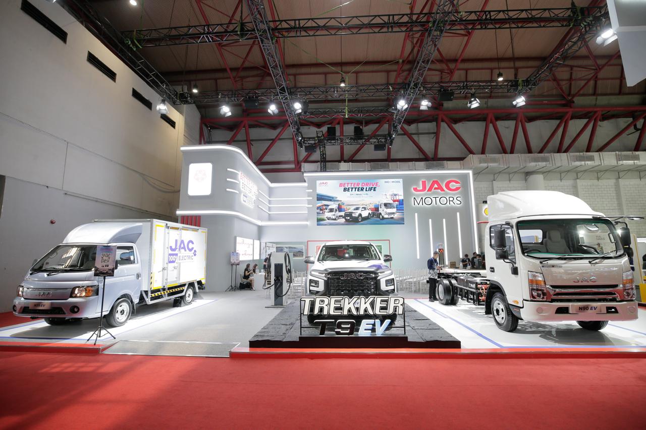 JAC Motors Gebrak GIICOMVEC 2026, Bawa 3 Kendaraan Niaga Listrik Buat Bisnis Lebih Hemat