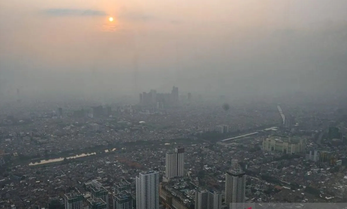 Kualitas Udara Jakarta Hari Ini Tidak Sehat, Warga Disarankan Pakai Masker