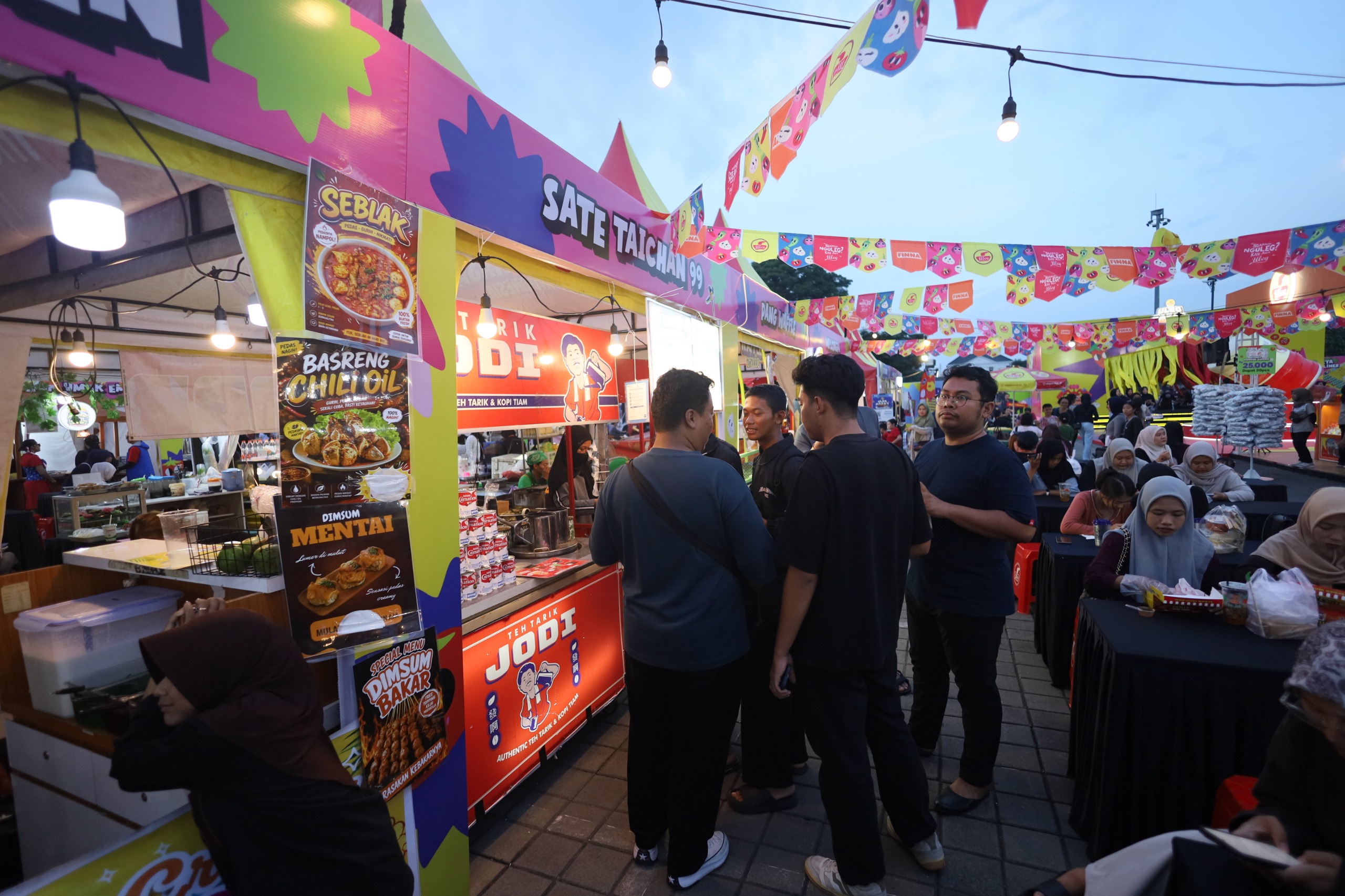 Uleg Bazar Kuliner 2026 Hadir di Solo, Surga Pecinta Makanan Pedas