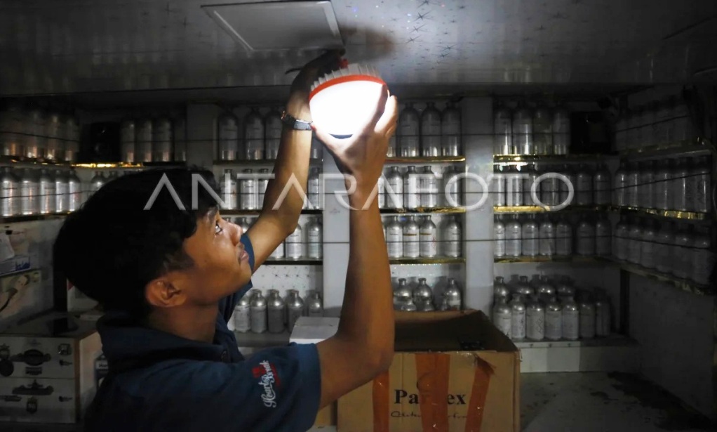 Blackout Sumatera, Gangguan Transmisi Disebut Jadi Pemicu