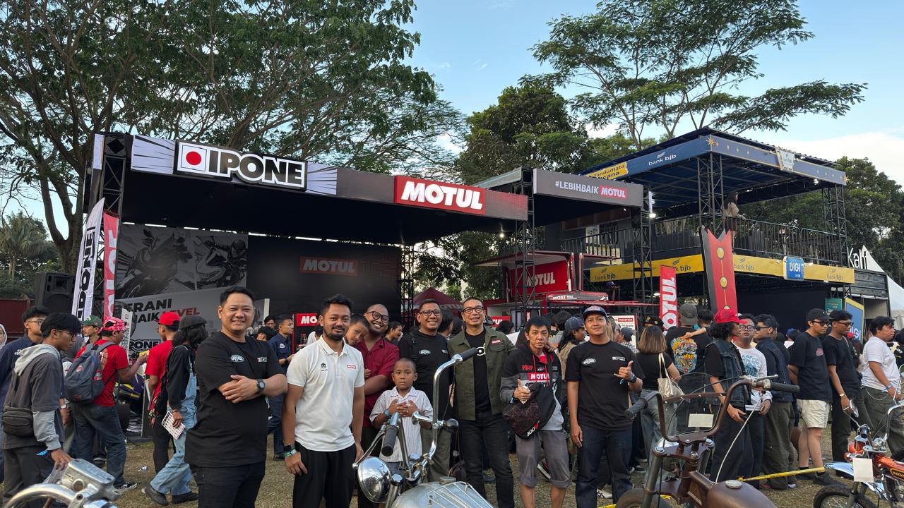 Booth IPONE Diserbu Ribuan Pengunjung, Oli 2-Tak Terbaru Jadi Bintang di BBQ Ride 2026