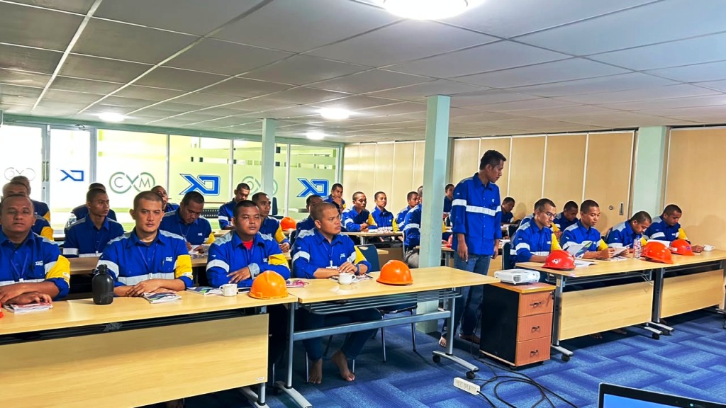 Menyiapkan SDM Tambang dari Daerah, CK Gembleng 28 Operator Muda