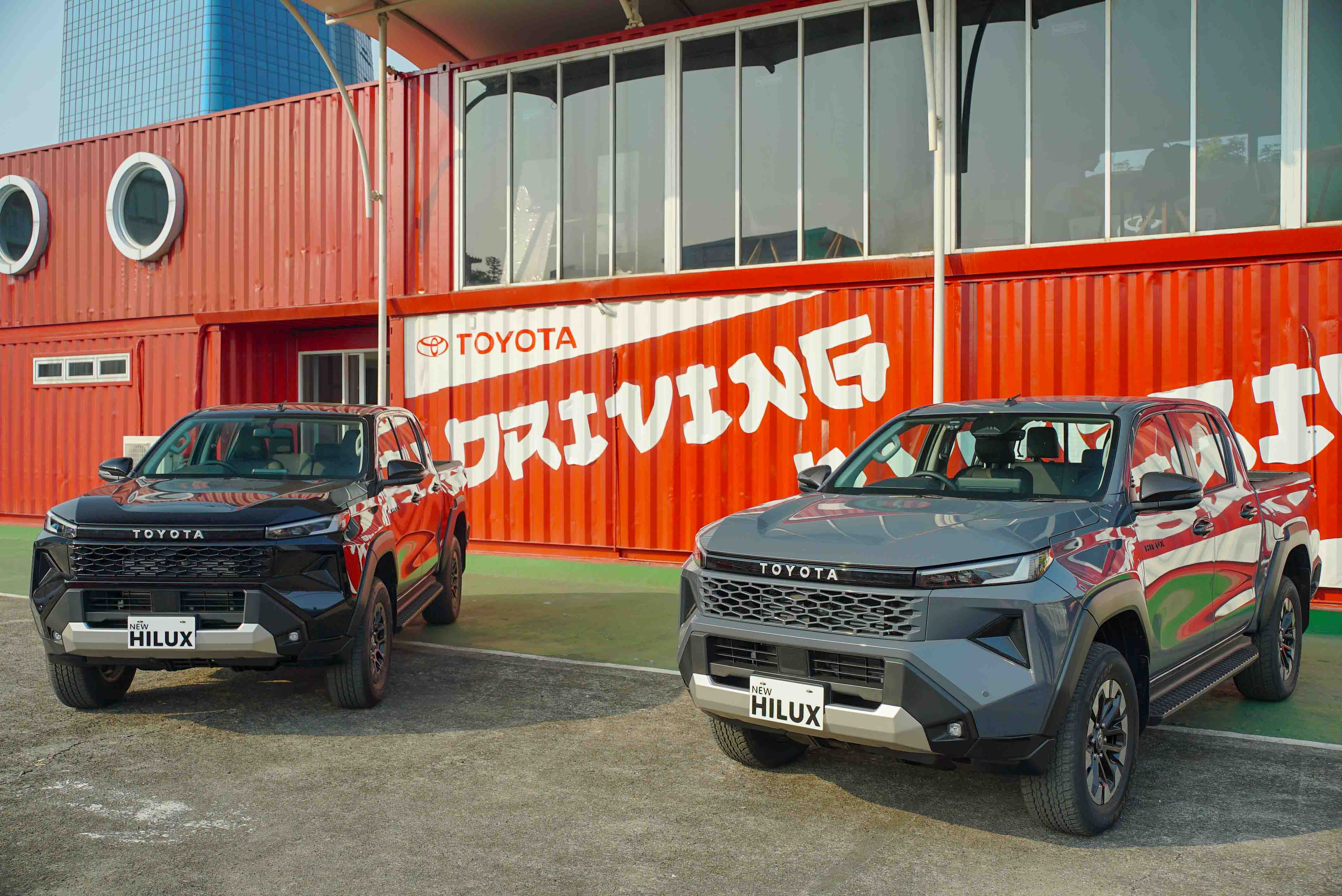 Toyota New Hilux Meluncur di Indonesia, Kini Pakai Mesin 2.8L dan Hadir Versi Battery EV