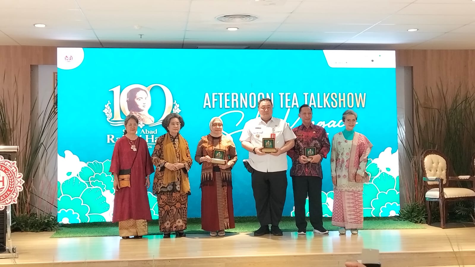 Mengenang 100 Tahun Rahmi Hatta, Wariskan Nilai Keteladanan untuk Generasi Muda