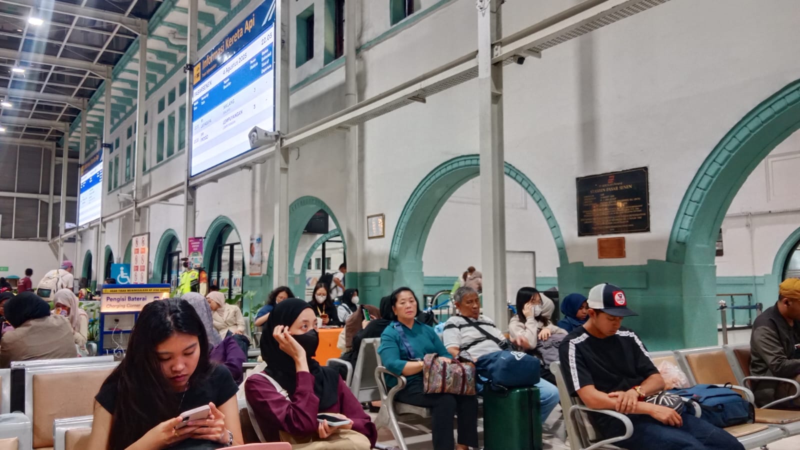 Pasar Senen Stasiun Tersibuk Semester I 2026, KAI Catat Mobilitas Penumpang Tembus 59,7 Juta Aktivitas