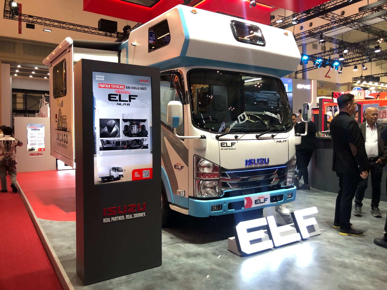 Isuzu Ungkap Fleksibilitas Kendaraan Niaga untuk Logistik hingga Bisnis Kreatif di GIIAS 2026