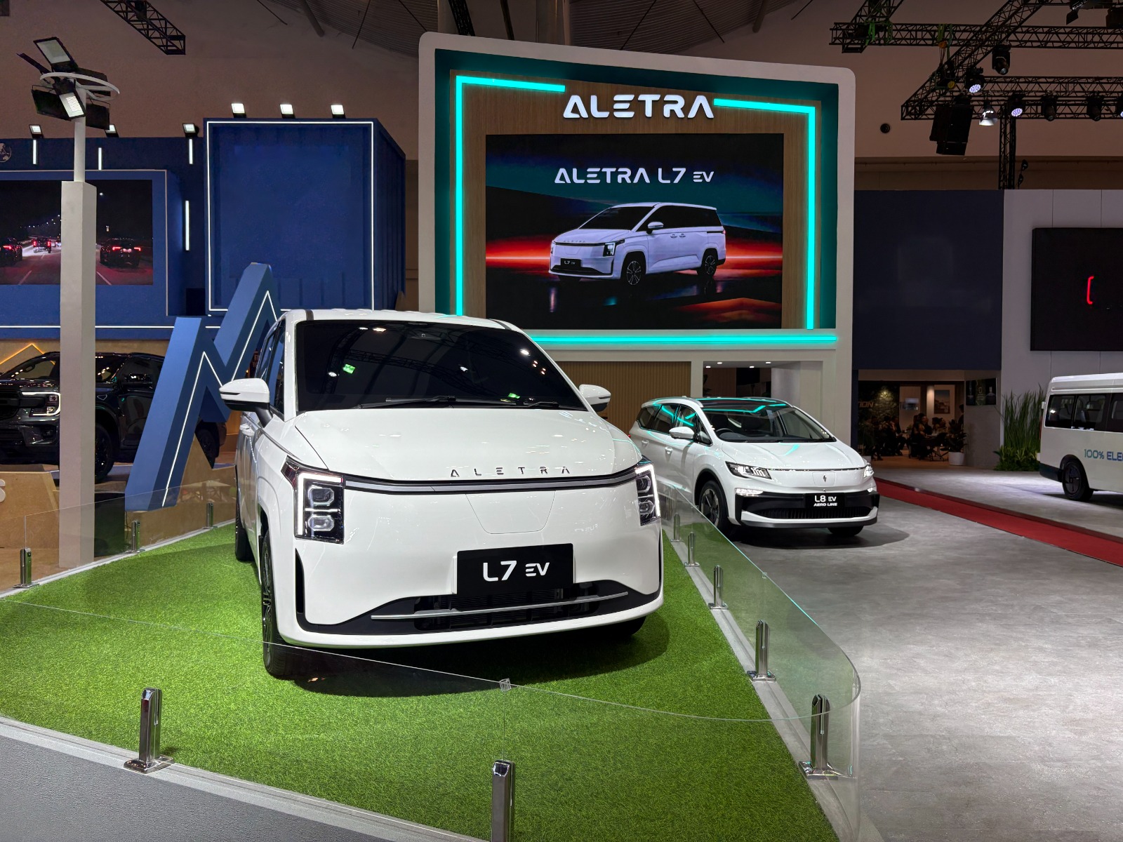 Aletra L7 Debut di GIIAS 2026, Andalkan Captain Seat dan Sliding Door