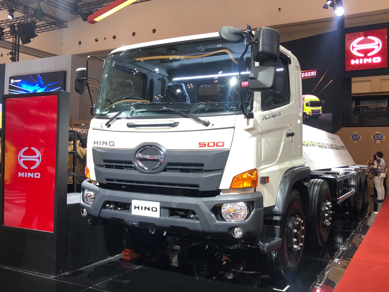Hino Digitalisasi PDI dan Standarisasi Karoseri Demi Jaga Kualitas Kendaraan Niaga