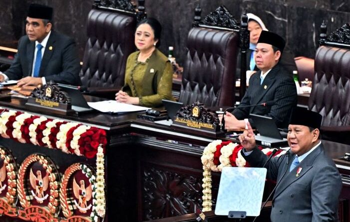 Bakal Lanjutkan MBG, Prabowo: Koruptor Tak Pantas Dihormati