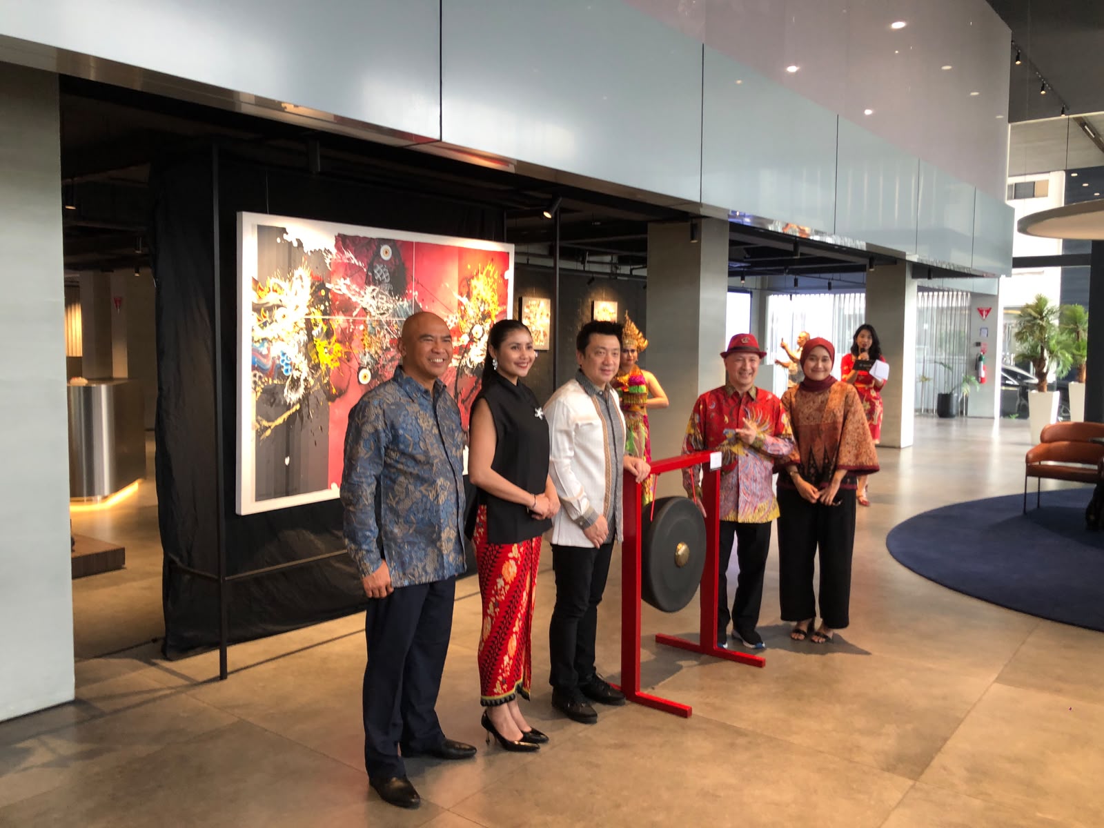 BMW Astra Padukan Seni dan Otomotif Lewat The Art of Joy di Jakarta dan Serpong