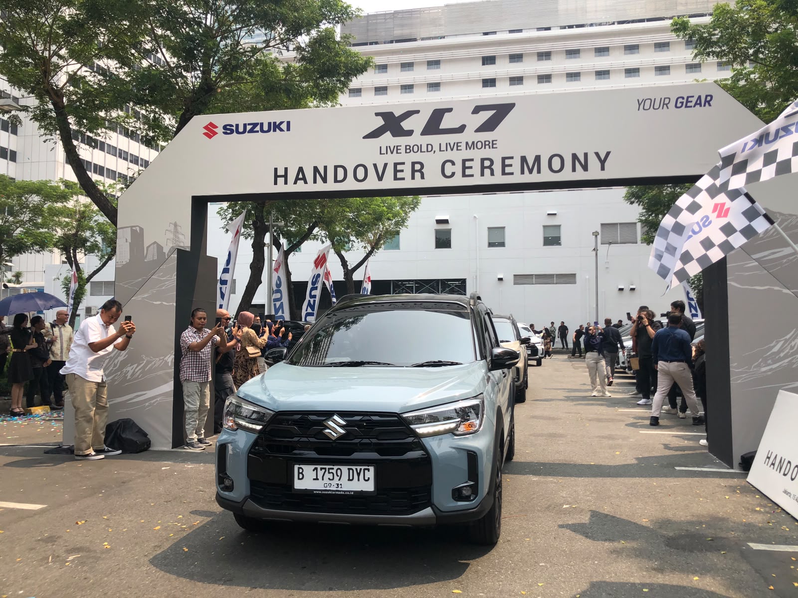 Suzuki XL7 Terbaru Mulai Dikirim ke Konsumen, SPK Sudah Tembus 1.300 Unit