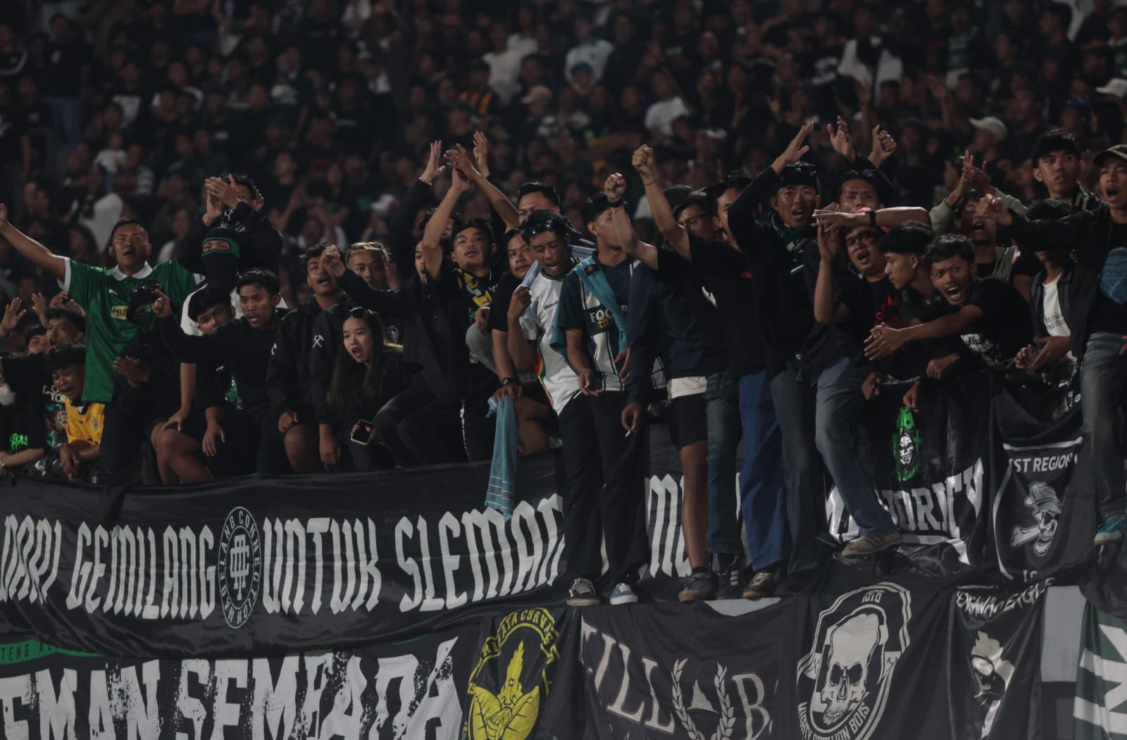 Super League Kembali Dihadiri Suporter Away, I.League Tetap Waspada