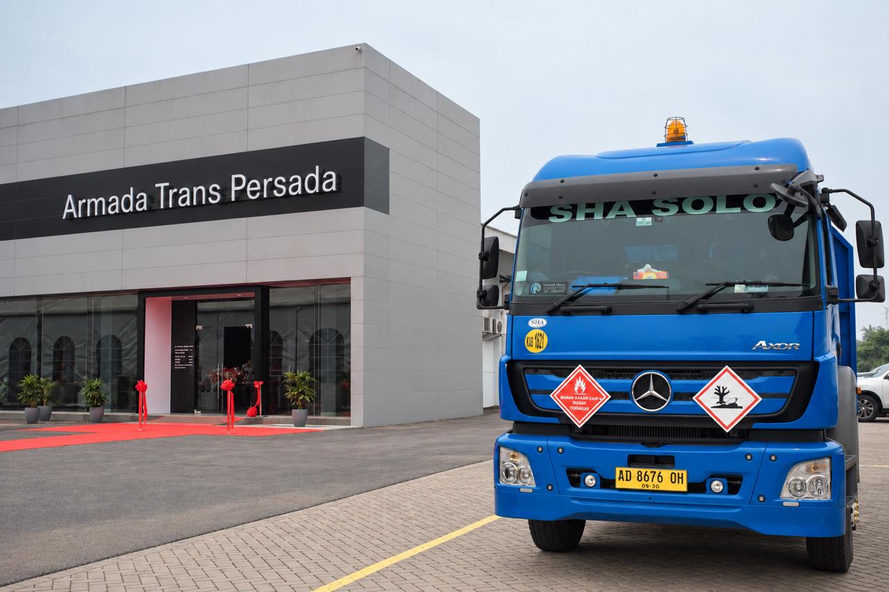 Mercedes-Benz Trucks Buka Dealer di Mempawah Kalbar, Siapkan Servis 24 Jam untuk Pelanggan