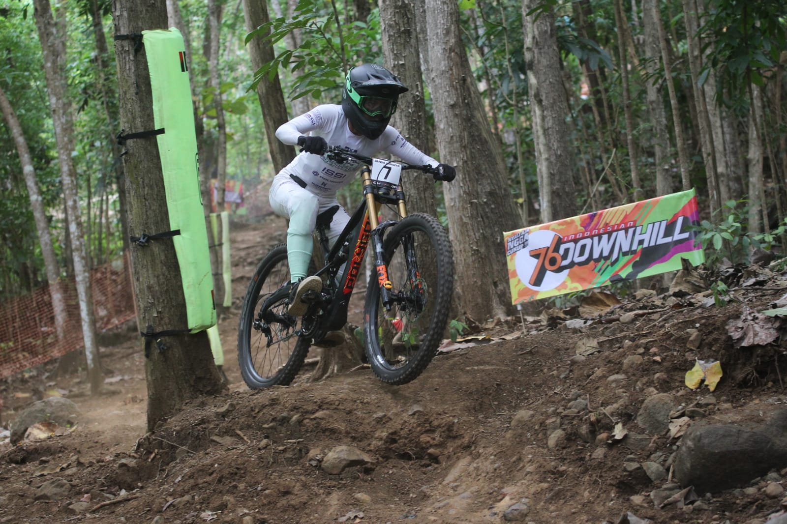 Ternadi Bike Park Jadi Penentu Juara Umum 76 Ultimate Downhill 2026
