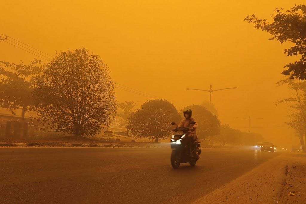 Bara Gambut Masih Membayangi Kalimantan, 147 Hotspot Terdeteksi di Indonesia