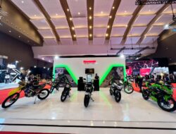 Kawasaki Bawa Ninja ZX-25R dan Promo Menarik di IIMS 2024