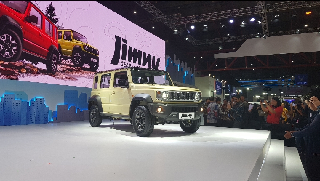 Suzuki Jimny 5 pintu meluncur di IIMS 2024 - apakabar.co.id