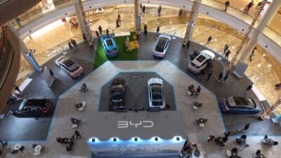 Guna membangun ekosistem elektrifikasi, BYD menggelar rangkaian pameran di beberapa pusat perbelanjaan di Jakarta dan Bekasi - apakabar.co.id