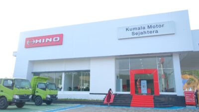 Hino meresmikan dealer baru dengan fasilitas 3S (sales, service dan spare part) di Balikpapan, Kalimantan Timur - apakabar.co.id
