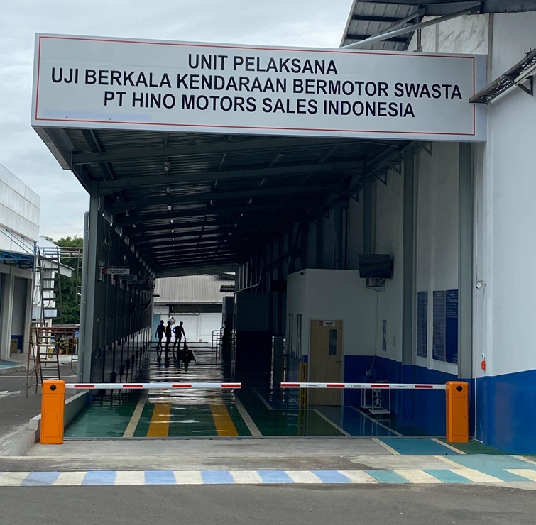 Fasilitas uji KIR di PT Hino Motor Sales Indonesia - apakabar.co.id