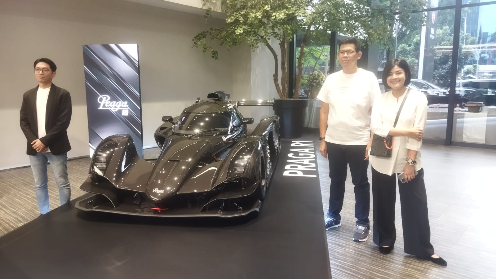 Mobil balap Praga R1 dirilis di Indonesia - apakabar.co.id