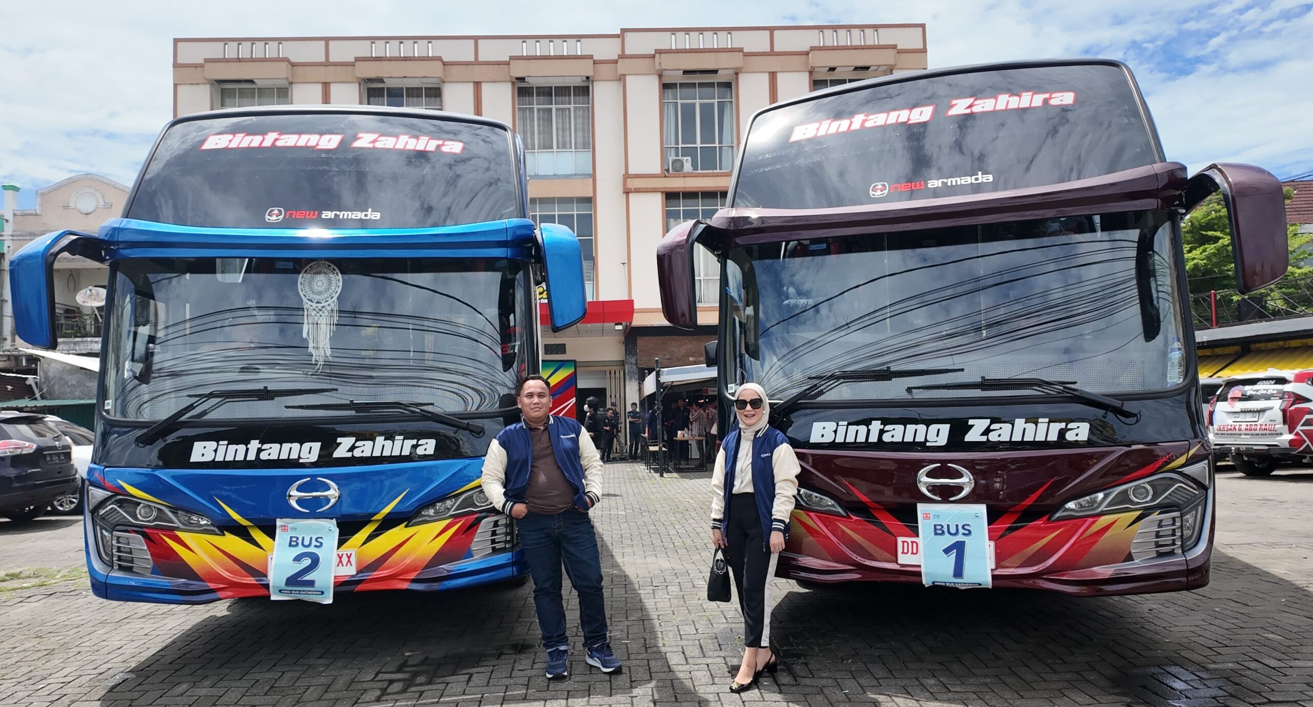 Rahmat Dir Operasional Bintang Zahira dan Nirwana Owner PO Bus Bintang Zahira bersama Hino Bus RM 280 ABS - apakabar.co.id